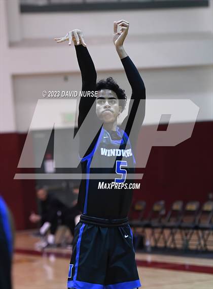 Thumbnail 1 in Colony vs. Windward photogallery.