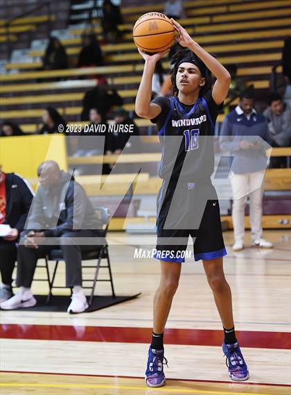 Thumbnail 2 in Colony vs. Windward photogallery.