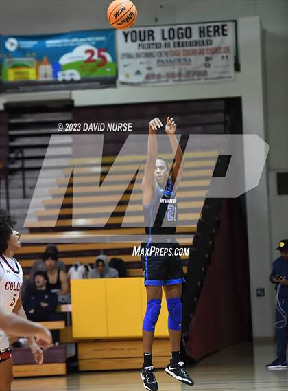 Thumbnail 2 in Colony vs. Windward photogallery.