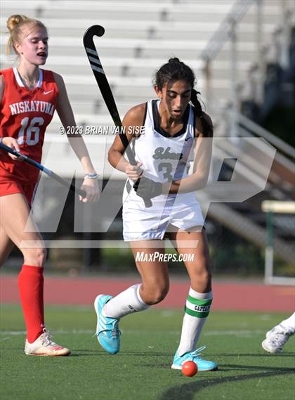 Thumbnail 1 in Niskayuna @ Shenendehowa photogallery.