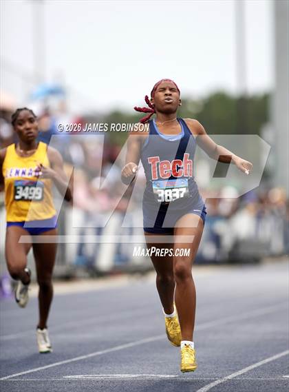 Thumbnail 3 in FHSAA Class 4A Final (400m) photogallery.