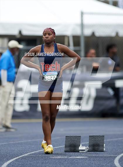 Thumbnail 3 in FHSAA Class 4A Final (400m) photogallery.