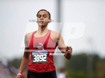 Thumbnail 1 in FHSAA Class 4A Final (400m) photogallery.