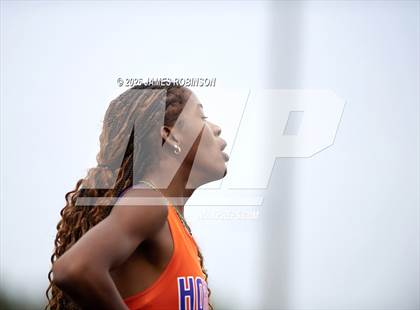 Thumbnail 1 in FHSAA Class 4A Final (400m) photogallery.