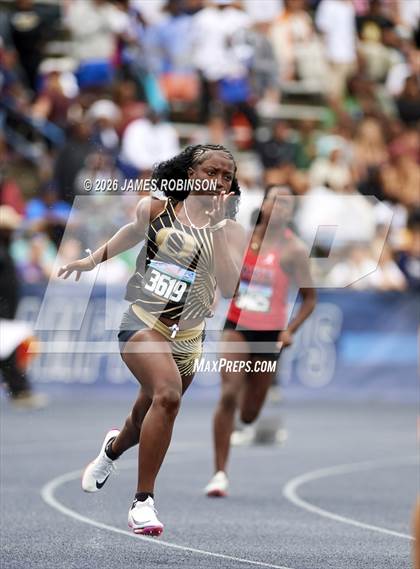 Thumbnail 1 in FHSAA Class 4A Final (400m) photogallery.