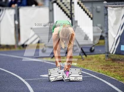Thumbnail 1 in FHSAA Class 4A Final (400m) photogallery.