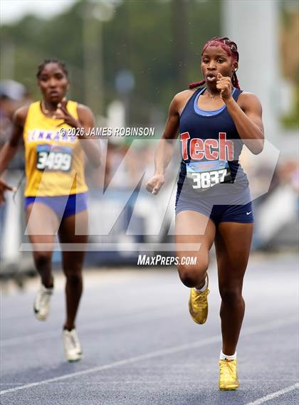 Thumbnail 2 in FHSAA Class 4A Final (400m) photogallery.