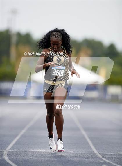 Thumbnail 1 in FHSAA Class 4A Final (400m) photogallery.