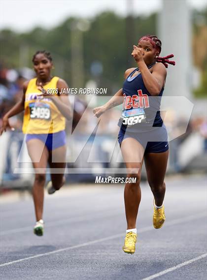 Thumbnail 1 in FHSAA Class 4A Final (400m) photogallery.