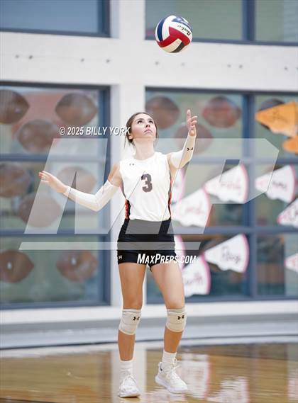 Thumbnail 1 in Grand Saline vs Scurry-Rosser photogallery.