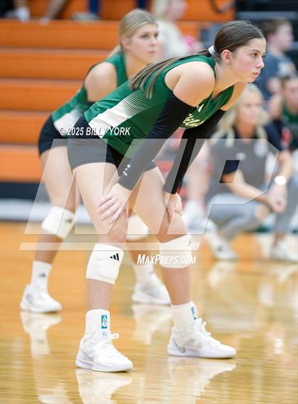 Thumbnail 2 in Grand Saline vs Scurry-Rosser photogallery.