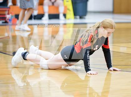 Thumbnail 3 in Grand Saline vs Scurry-Rosser photogallery.