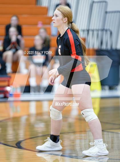 Thumbnail 3 in Grand Saline vs Scurry-Rosser photogallery.