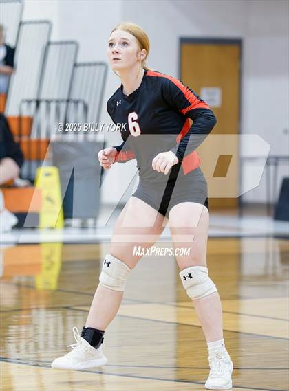 Thumbnail 3 in Grand Saline vs Scurry-Rosser photogallery.
