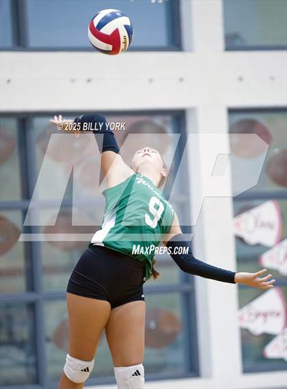 Thumbnail 1 in Grand Saline vs Scurry-Rosser photogallery.