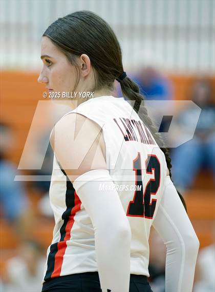 Thumbnail 2 in Grand Saline vs Scurry-Rosser photogallery.