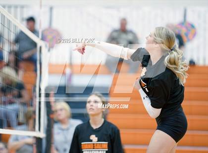 Thumbnail 3 in Grand Saline vs Scurry-Rosser photogallery.