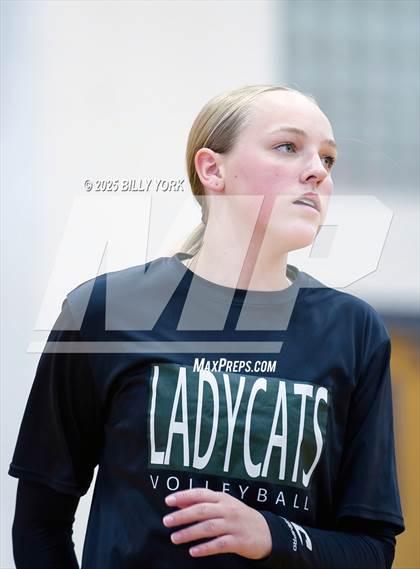 Thumbnail 2 in Grand Saline vs Scurry-Rosser photogallery.