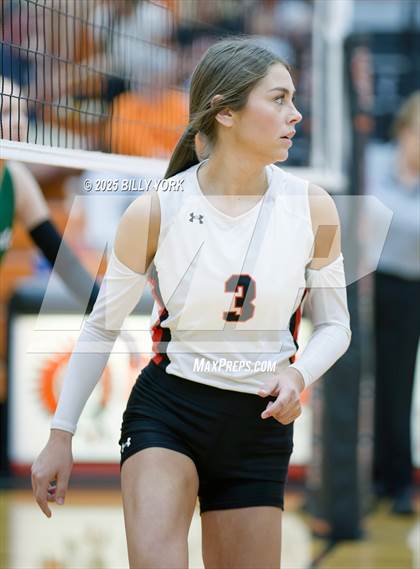 Thumbnail 3 in Grand Saline vs Scurry-Rosser photogallery.