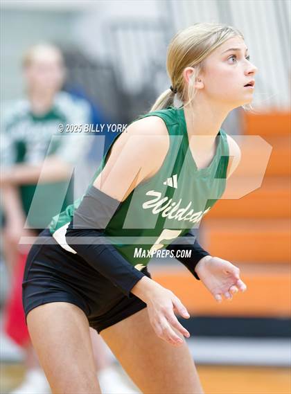 Thumbnail 3 in Grand Saline vs Scurry-Rosser photogallery.