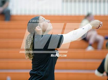 Thumbnail 2 in Grand Saline vs Scurry-Rosser photogallery.