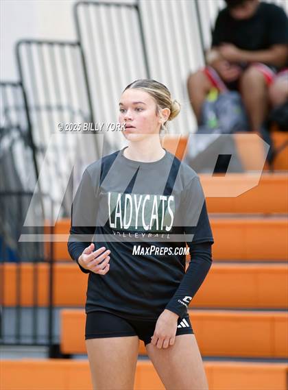 Thumbnail 3 in Grand Saline vs Scurry-Rosser photogallery.