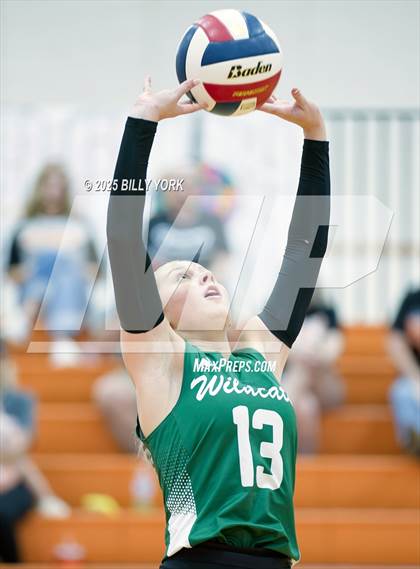 Thumbnail 2 in Grand Saline vs Scurry-Rosser photogallery.