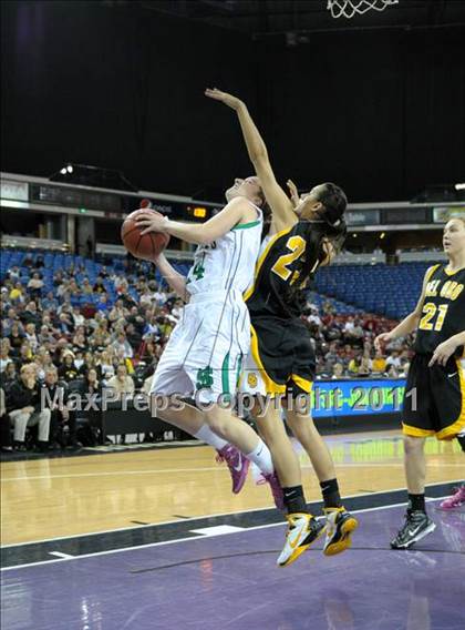 Thumbnail 2 in Del Oro vs. St. Mary's (CIF SJS D2 Final) photogallery.