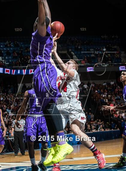 Thumbnail 3 in Fairfield Prep vs. Westhill (CIAC Class LL Final) photogallery.