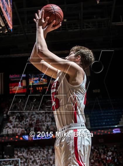 Thumbnail 3 in Fairfield Prep vs. Westhill (CIAC Class LL Final) photogallery.