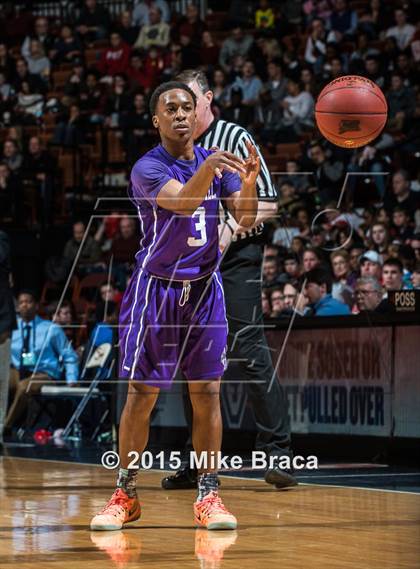 Thumbnail 2 in Fairfield Prep vs. Westhill (CIAC Class LL Final) photogallery.