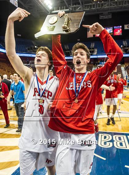 Thumbnail 2 in Fairfield Prep vs. Westhill (CIAC Class LL Final) photogallery.