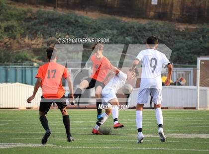 Thumbnail 2 in Poly vs. Carter (Scrimmage) photogallery.