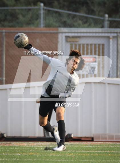 Thumbnail 2 in Poly vs. Carter (Scrimmage) photogallery.