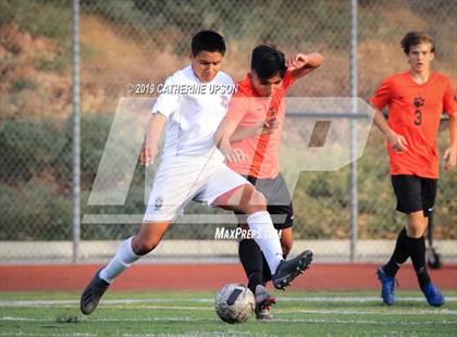 Thumbnail 3 in Poly vs. Carter (Scrimmage) photogallery.