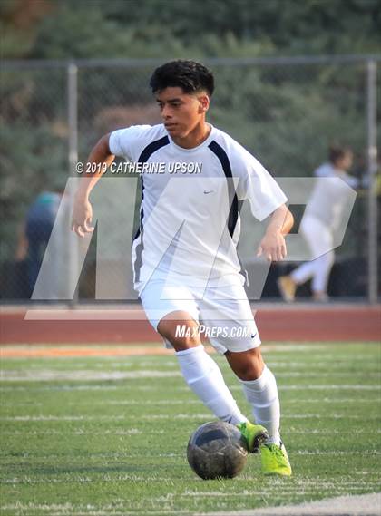 Thumbnail 2 in Poly vs. Carter (Scrimmage) photogallery.