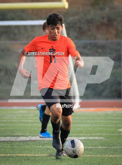 Thumbnail 3 in Poly vs. Carter (Scrimmage) photogallery.