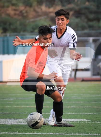 Thumbnail 3 in Poly vs. Carter (Scrimmage) photogallery.