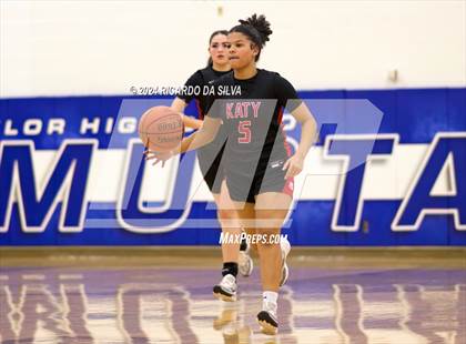 Thumbnail 3 in Katy Taylor vs Katy photogallery.