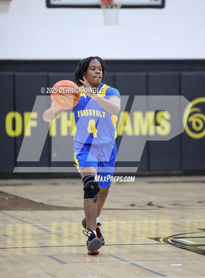 Thumbnail 3 in Herricks vs Roosevelt (Mike Cingiser Memorial Tournament) photogallery.