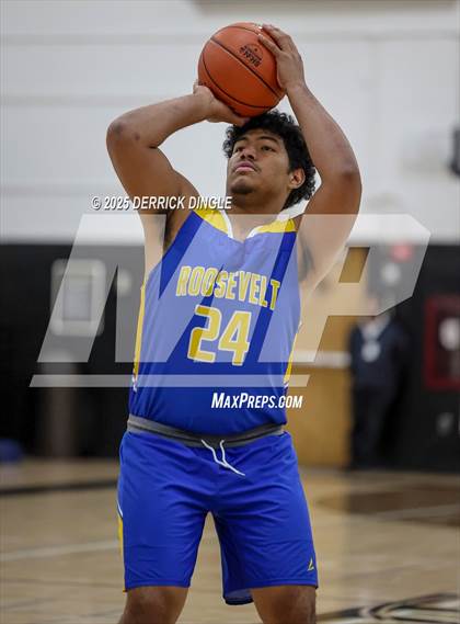 Thumbnail 2 in Herricks vs Roosevelt (Mike Cingiser Memorial Tournament) photogallery.