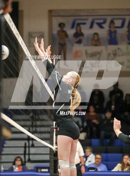 Thumbnail 1 in Frontier vs. Tehachapi photogallery.
