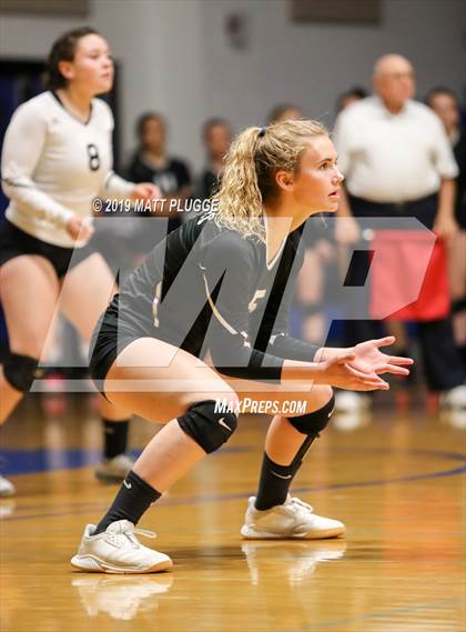 Thumbnail 2 in Frontier vs. Tehachapi photogallery.