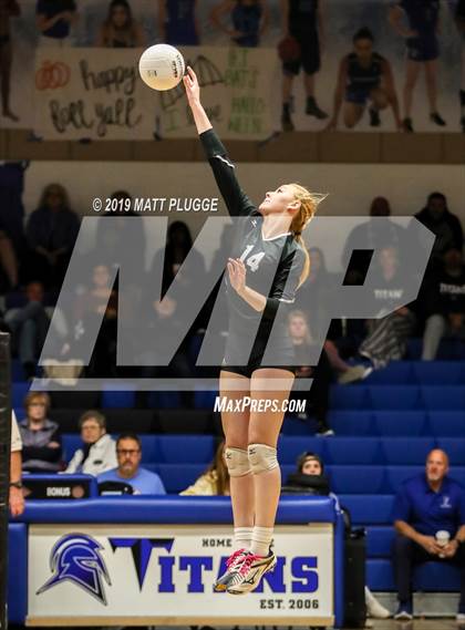 Thumbnail 1 in Frontier vs. Tehachapi photogallery.