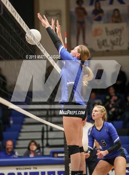 Thumbnail 1 in Frontier vs. Tehachapi photogallery.