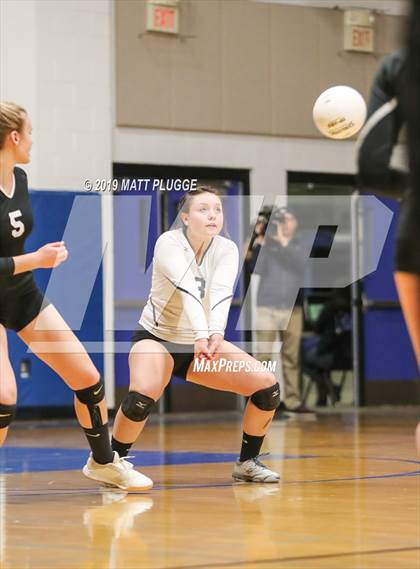 Thumbnail 1 in Frontier vs. Tehachapi photogallery.