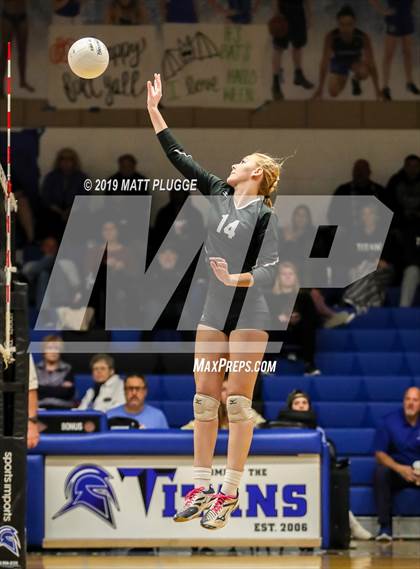 Thumbnail 2 in Frontier vs. Tehachapi photogallery.