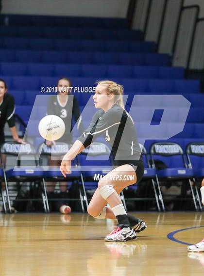 Thumbnail 3 in Frontier vs. Tehachapi photogallery.