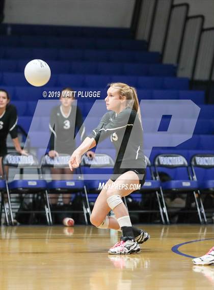 Thumbnail 1 in Frontier vs. Tehachapi photogallery.
