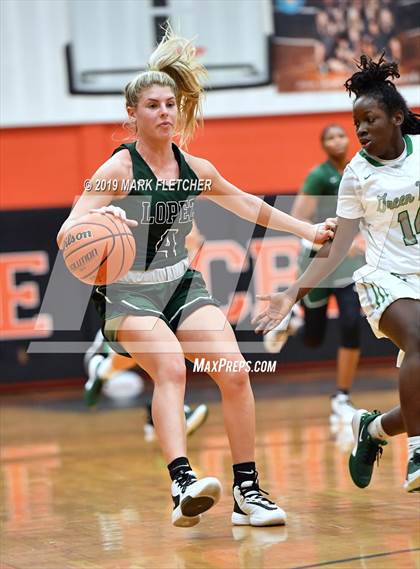 Thumbnail 2 in Fort Myers vs Father Lopez (Spruce Creek Shootout) photogallery.